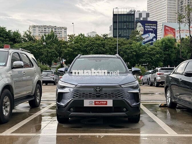 Toyota Corolla Cross 1.8V 2024 1 chủ lướt 12.300Km