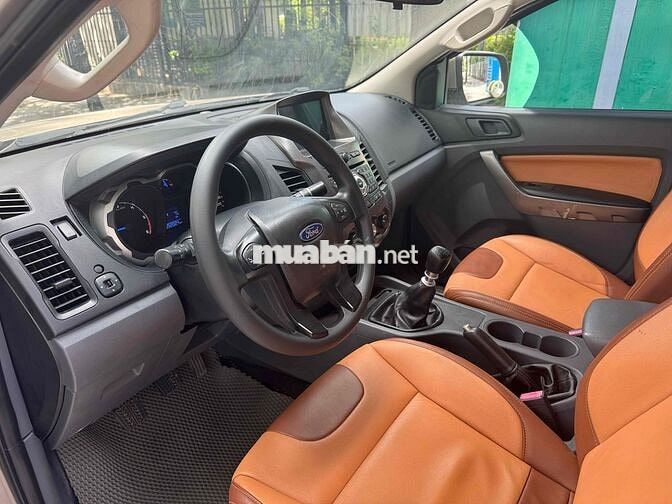 Ford Ranger XLS 2017 Số sàn Vàng cát