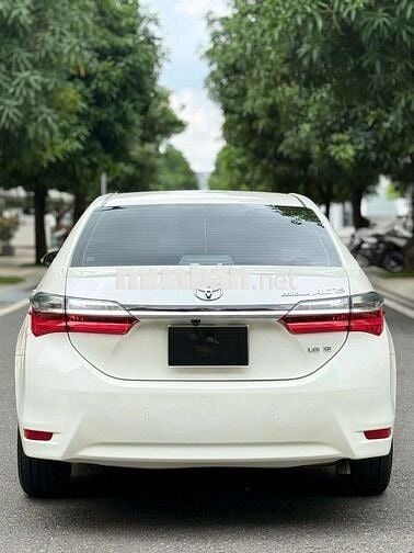 Toyota Corolla Altis 1.8G AT 2019 Trắng