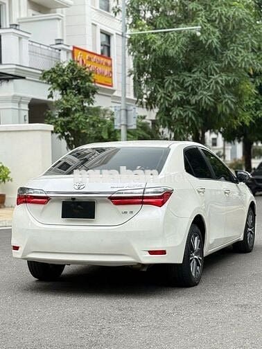 Toyota Corolla Altis 1.8G AT 2019 Trắng