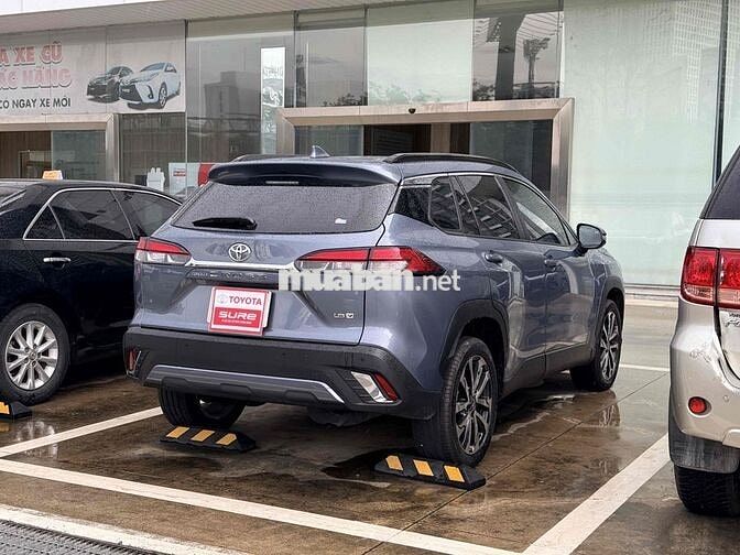 Toyota Corolla Cross 1.8V 2024 1 chủ lướt 12.300Km