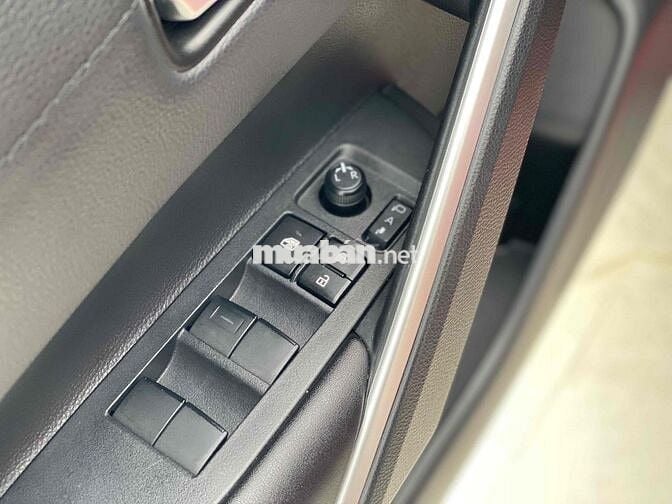 Toyota Corolla Cross 1.8V 2021 Đỏ 45.000km