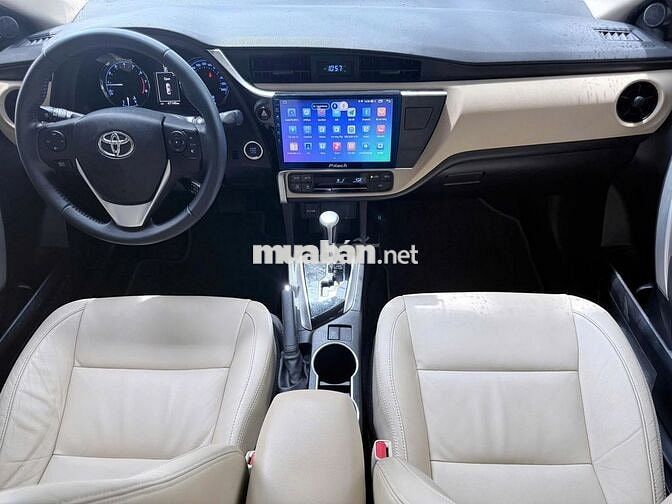 Toyota Corolla Altis 1.8G AT 2019 Trắng