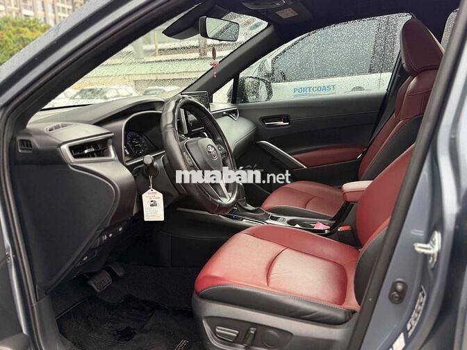 Toyota Corolla Cross 1.8V 2024 1 chủ lướt 12.300Km