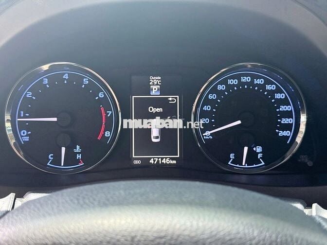 Toyota Corolla Altis 1.8G AT 2019 Trắng