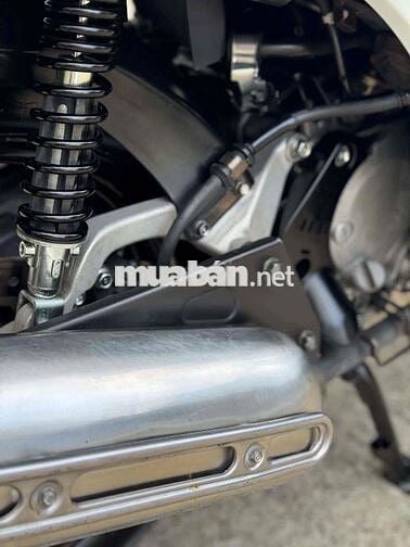 Honda SH125 Ý Trắng số máy 1059 xe đẹp nguyên rin