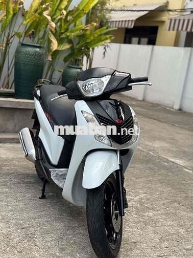 Honda SH125 Ý Trắng số máy 1059 xe đẹp nguyên rin