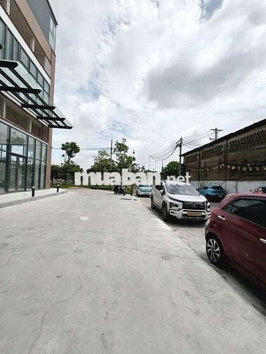 Cho thuê shophouse Chung Cư đường Bình Đông, Phường 14, Quận 8 8x10