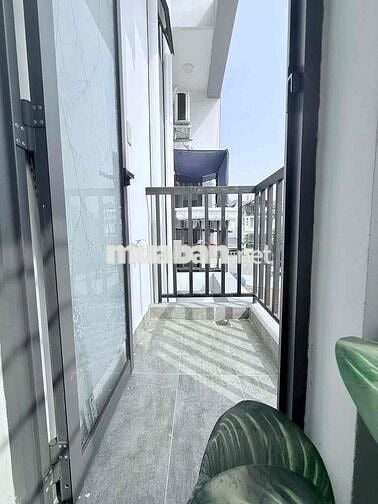 CHỐT NGAY DUPLEX HƠN30m2 CÓ CỬA SỔ BANCOL THOÁNG MÁT NGAY TRUNG TÂM Q1