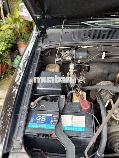 Isuzu 2008 màu nho