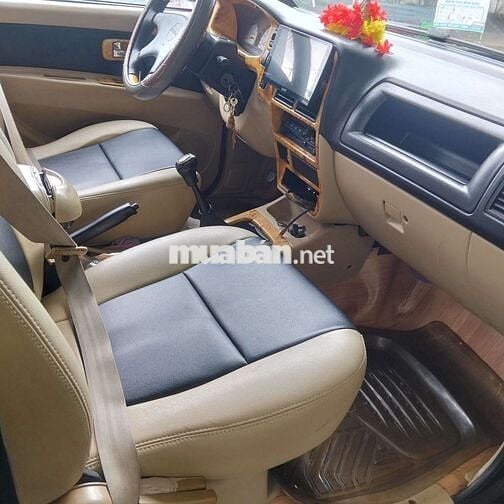 Isuzu 2008 màu nho