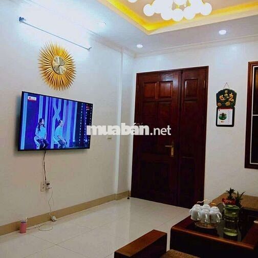 🔥 Nhà Đẹp Nguyễn Văn Cừ 30m - 2PN Chỉ 9 Triệu – Vào Ở Ngay!