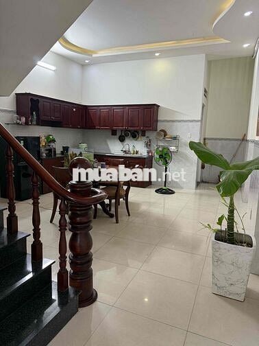 CHÍNH CHỦ CẦN TIỀN BÁN GẤP CĂN NHÀ 2 LẦU TẠI KDC VIỆT SING