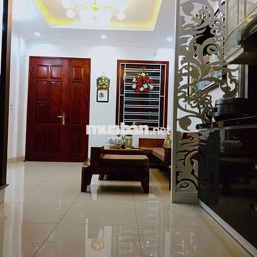 🔥 Nhà Đẹp Nguyễn Văn Cừ 30m - 2PN Chỉ 9 Triệu – Vào Ở Ngay!