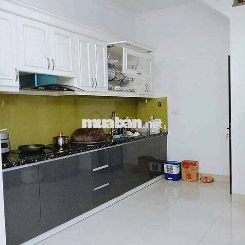 🔥 Nhà Đẹp Nguyễn Văn Cừ 30m - 2PN Chỉ 9 Triệu – Vào Ở Ngay!