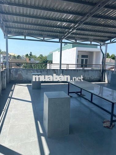 Cho thuê nhà nguyên căn 1 trệt 3 lau diện tich 173m