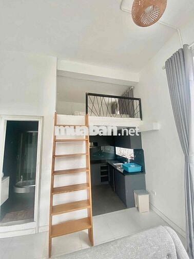 Cho thuê mặt bằng ven hồ, Gia Thượng, 80m. giá 10tr