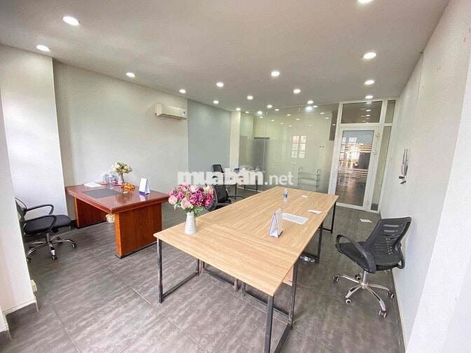 CHO THUÊ VĂN PHÒNG CITYLAND 100M2 CÓ HẦM ĐỂ XE FREE