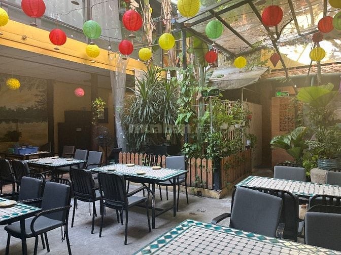 Cho thuê nhà hẻm 55 Lê Thị Hồng Gấm, Q1: 8.3m x 24m, nhà trệt gỗ xưa..