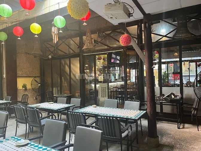 Cho thuê nhà hẻm 55 Lê Thị Hồng Gấm, Q1: 8.3m x 24m, nhà trệt gỗ xưa..