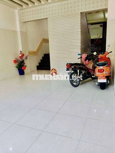 BÁN NHÀ MT KDC INTRESCO-5x20M- 4 TẦNG- ÔTÔ ĐỔ CỬA- GIÁ NGỘP CHỈ 7.9 TỶ