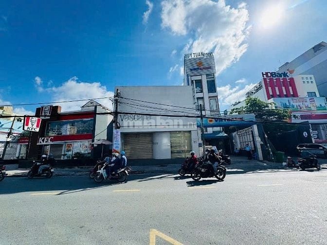 Cho thuê nhà 195 Lê Văn Việt, P.Hiệp Phú, Quận 9,8x30m, 95 triệu/ thán