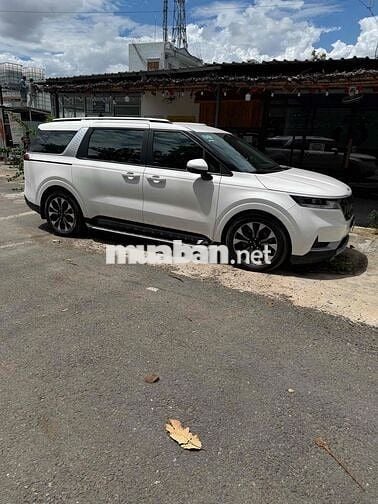 Kia Carnival Luxury 2023 chạy 58nkm