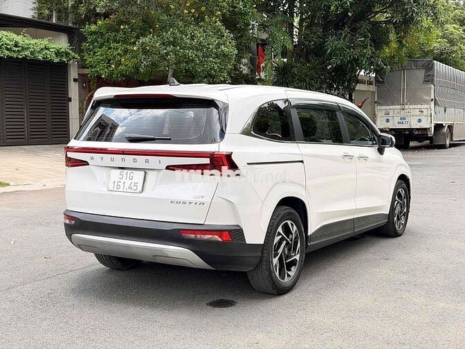 Hyundai Custin 1.5 Turbo Bản Full Option