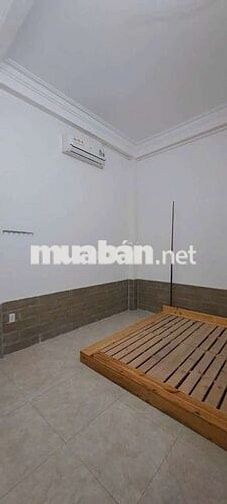 cho thuê nguyên căn 3 tầng mặt tiền Lê Văn Hiến gần Bùi Tá Hán