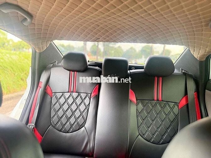 Hyundai Accent 2012 Trắng Tự động 1.4 AT