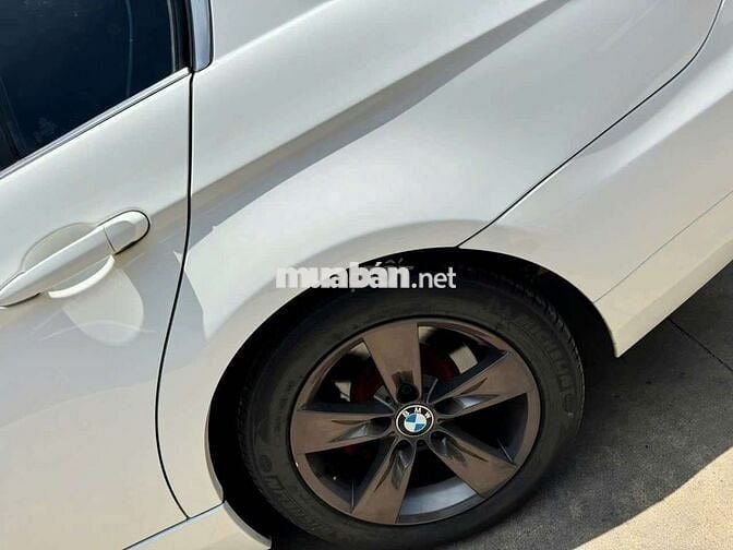 BMW giá chỉ 330tr, sơn nội thất mới cứng