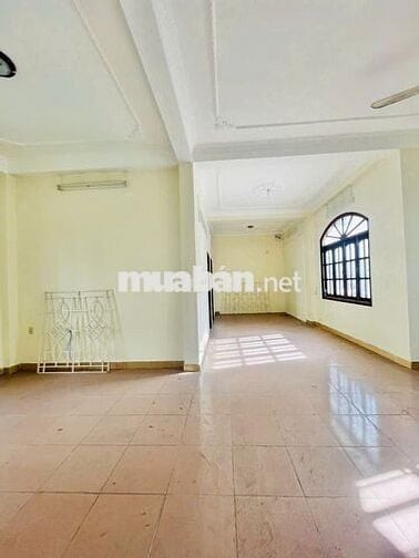 CHO THUÊ NHÀ GÓC 2 MẶT TIỀN Đ.QUANG TRUNG (TRỆT 2 LẦU 8mX22m) GÓC ĐẸP
