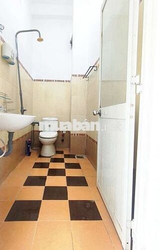SIÊU PHẨM 2PN BAN CÔNG GẦN CHỢ ĐẦU MỐI