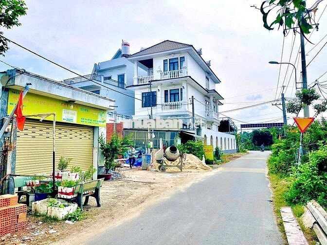 CHỊ TƯ CẮT LỖ GIẢM SÂU LÔ ĐẤT DT KHỦNG 464M2 GIÁ RẺ TẠI TÂN PHÚ TRUNG