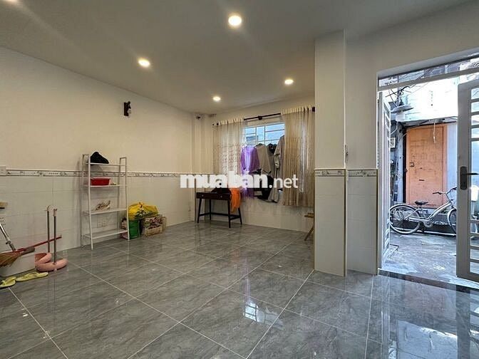 BÁN NHÀ PHÚ NHUẬN CẠNH QUẬN 1 - THÔNG TRƯỜNG SA