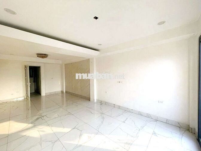 Cho thuê tòa nhà 8 tầng mặt ngõ 124 Vĩnh Tuy - 8 tầng THÔNG SÀN