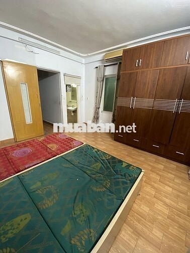Cho thuê nhà riêng ngõ 132 Lò Đúc -40m2- 4 tầng