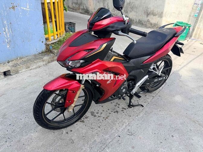 cần bán Winner v4 abs Đỏ