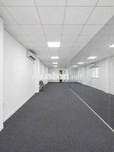 VĂN PHÒNG 80m2 MT CMT8 Q3 - NGĂN SẴN PHÒNG
