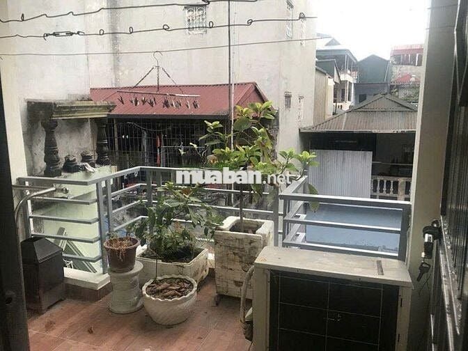 Cho thuê nhà riêng ngõ 295 Bạch Mai -41m2-5 ngủ