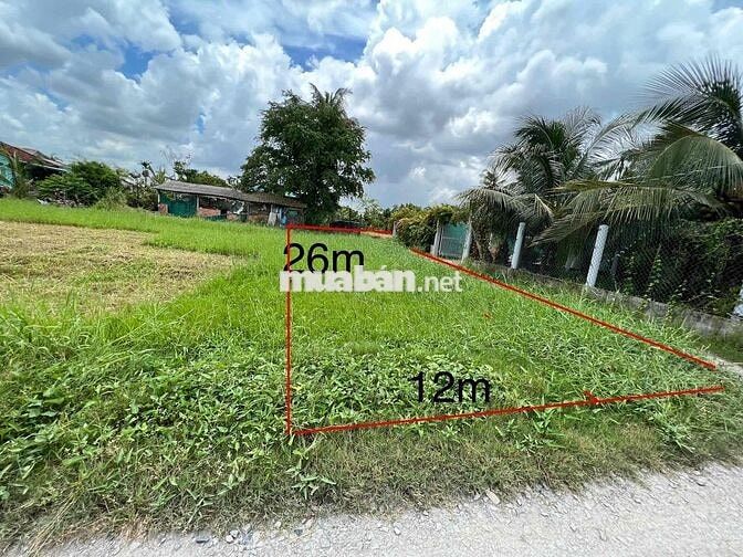 ĐẤT CHÍNH CHỦ TÂN TRỤ cách TP 20km