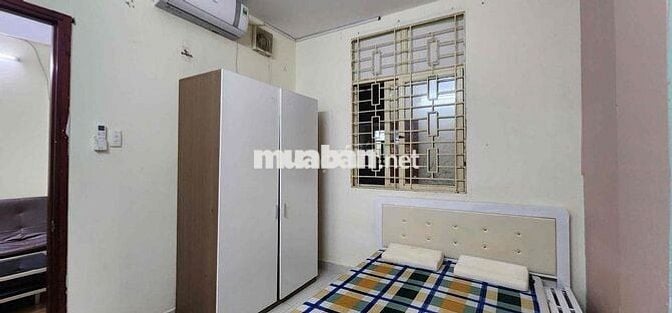 cho thuê chung cư B1 trường sa 2pn 2wc, nội thất cơ bản 1 máy lạnh, ..