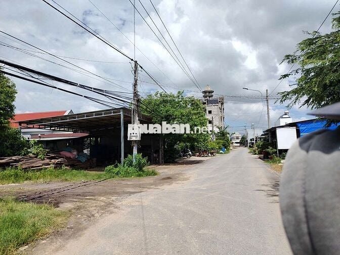 Lô đất cách KCN Thành Thành Công 1km 233m2 giá 900tr đường ô tô SHR