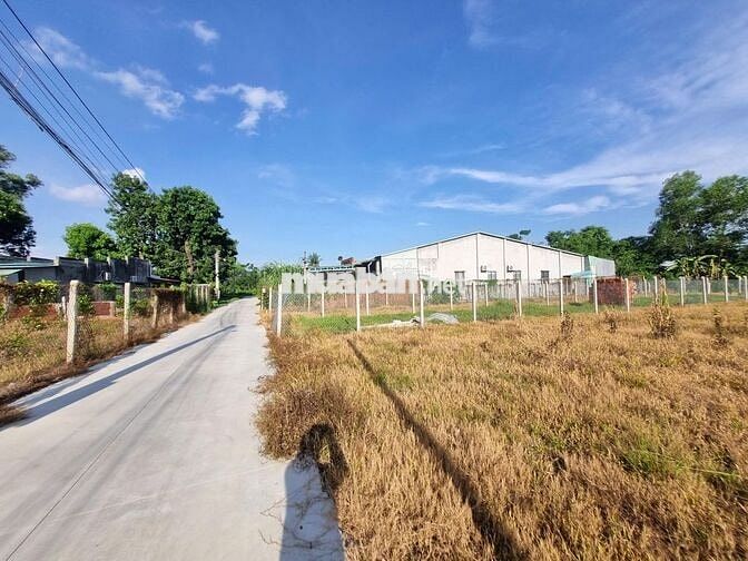 5x30 full thổ cư. Đường bê tông. Gần 2 KCN lớn. 420tr