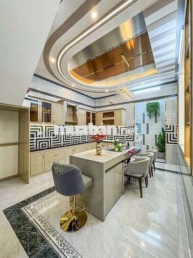 NHÀ 2 LÂU CAO CẤP - KDC HỒNG PHÁT