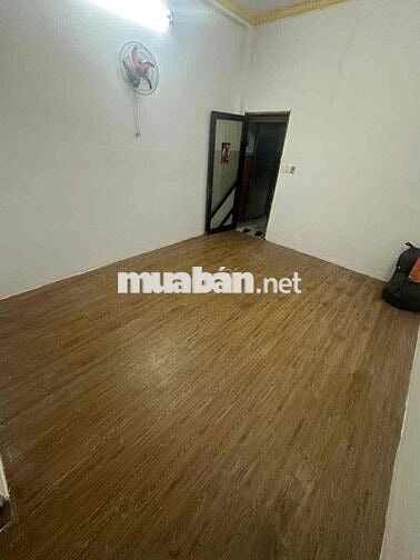 CHO THUÊ PHÒNG PHAN ĐÌNH PHÙNG PHÚ NHUẬN 30m2 Có WC , Bếp , Máy Lạnh