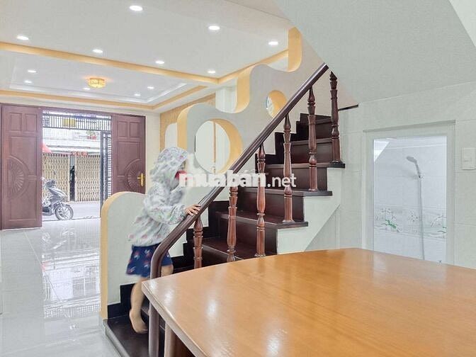 NHÀ 1 LẦU LUXURY, 2-3 PN Thông Xe Tải SHR 50m2