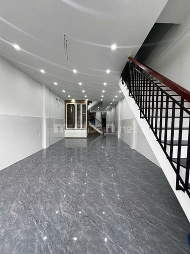 CHỦ CẦN BÁN NHÀ MẶT TIỀN NGUYỄN TẤT THÀNH ( NỐI DÀI )