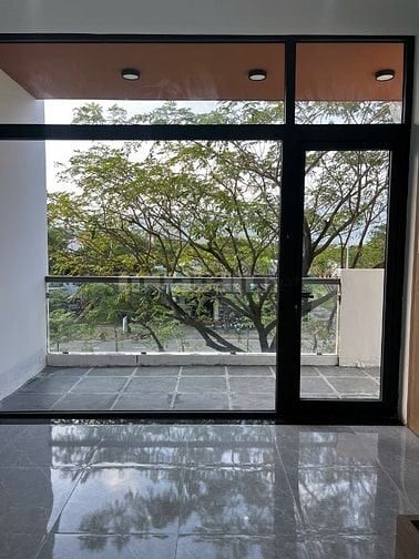 CHỦ CẦN BÁN NHÀ MẶT TIỀN NGUYỄN TẤT THÀNH ( NỐI DÀI )