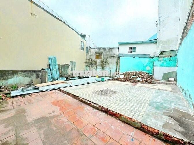 BÁN NỀN THỔ CƯ- DT RẤT RỘNG - NẰM CÁCH ST VINCOM HÙNG VƯƠNG - 60M